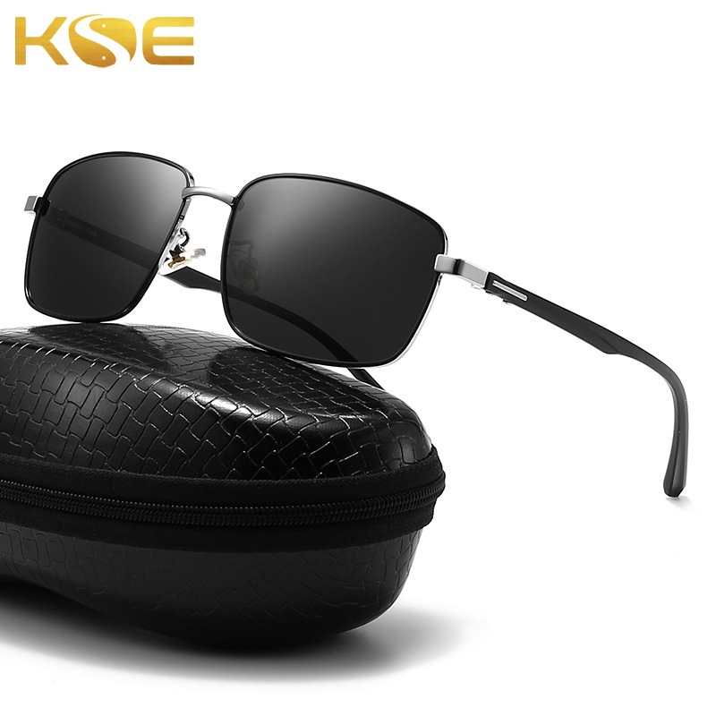 Fishing Sunglasses Polarized - Rijdende chauffeur die speciale pilotenzonnebrillen bestuurt,